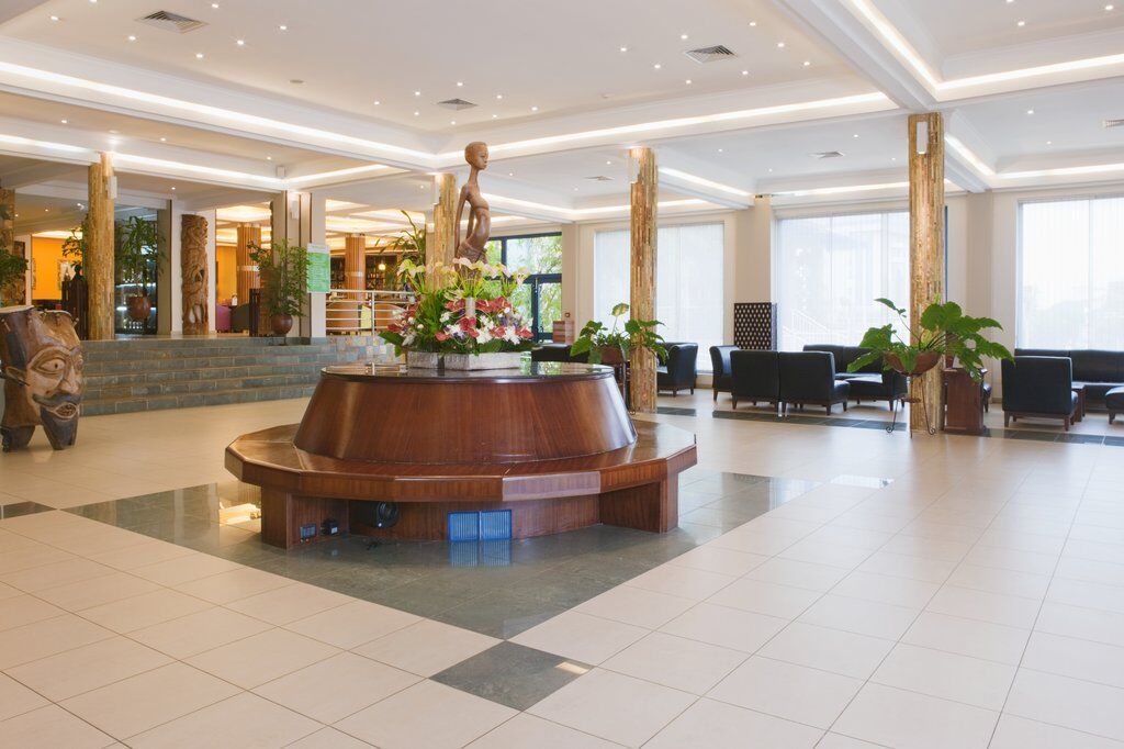 Palms By Eagles Airport City, Formerly Holiday Inn Accra Exteriör bild